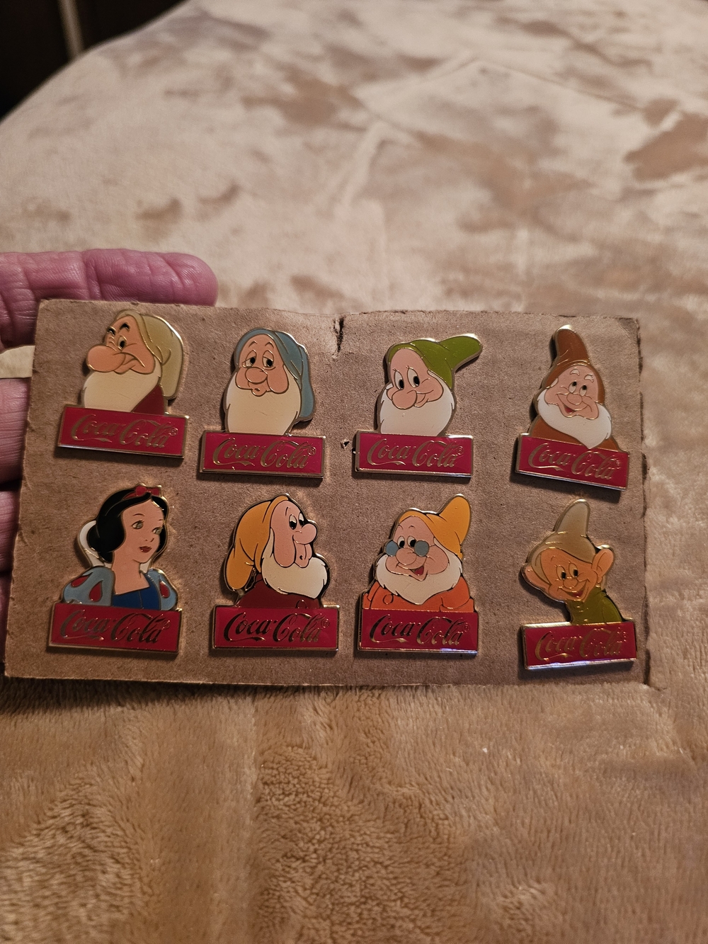 Coca Cola Snow White & Seven Dwarfs Enamel Pin Set - Multicolor 💜💜